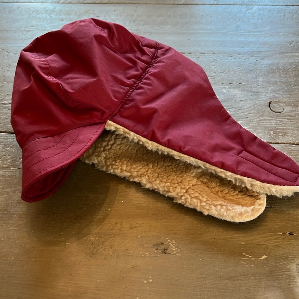 COLUMBIA SHERPA-lined trapper hat!